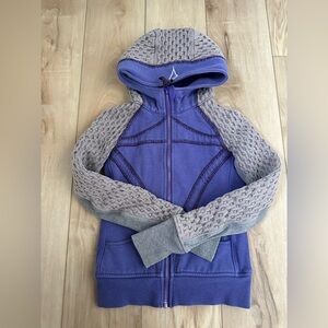 LULULEMON AVIVA GIRLS SCUBA SWEATER- Size 10